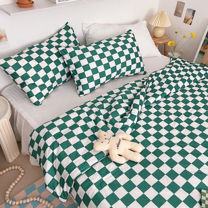 91家纺网 家纺一手货源 找家纺 星期八 2022新款棋盘格针织棉夏被 绿格