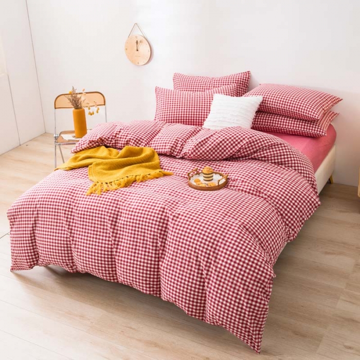 91家纺网 家纺一手货源 找家纺 柠萌家居 2022年新款无印良品全棉色织水洗棉四件套 红小格