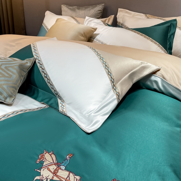 91家纺网 家纺一手货源 找家纺 宅家居2024新款轻奢拼色60支贡缎臻丝刺绣皇家骑士-墨绿