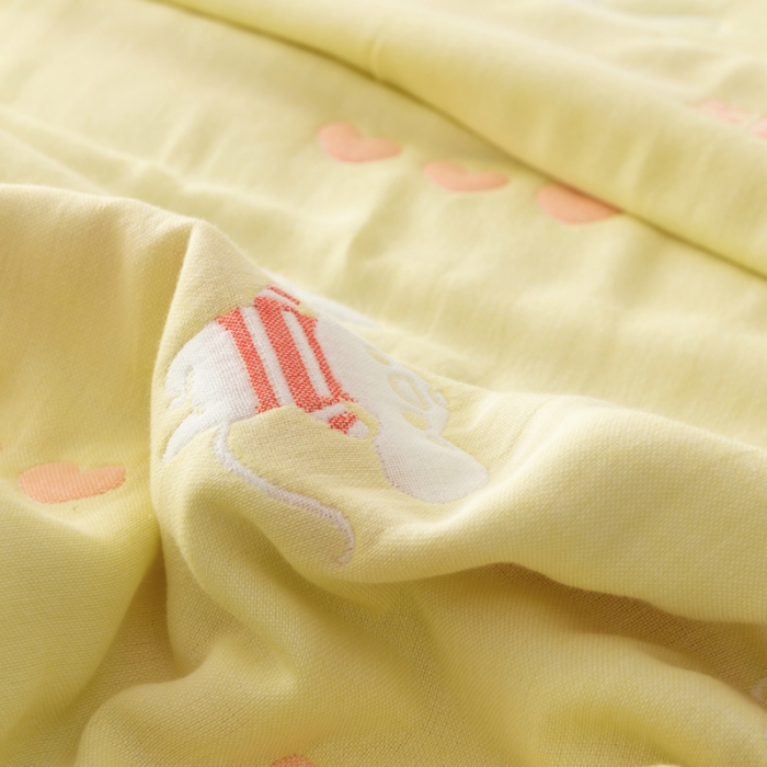 91家纺网 家纺一手货源 找家纺 朴尔 2022新品卡通系全棉六层纱毛巾被 开心鼠-黄