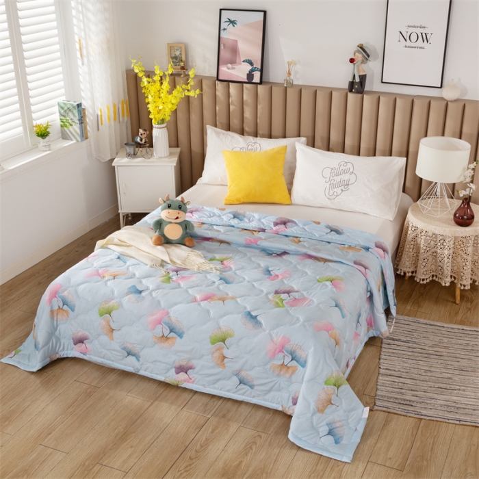 91家纺网 家纺一手货源 找家纺 爱派 2022新款亲肤棉印花夏被空调被 蓝杏叶