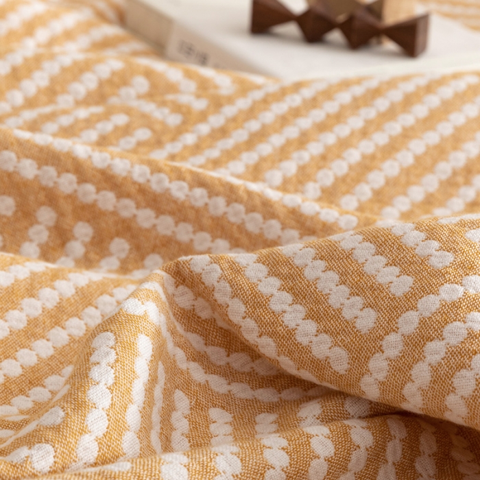 91家纺网 家纺一手货源 找家纺 朴尔2022新品塞尚风格全棉水洗棉三层纱布毛巾被 慕斯-黄