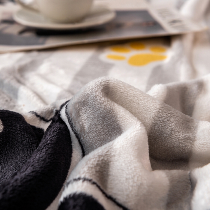 91家纺网 家纺一手货源 找家纺 慕尚 2025新款雪貂绒四季毛毯 背影猫咪