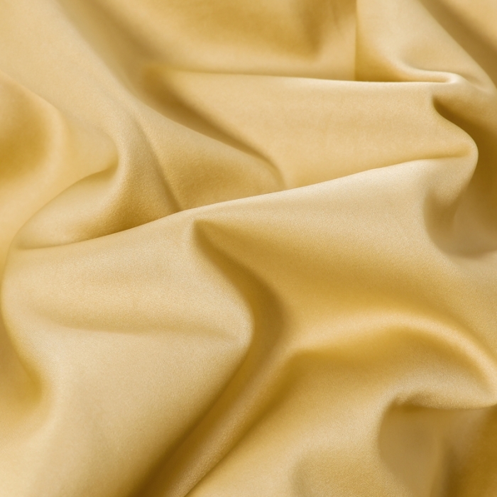 91家纺网 家纺一手货源 找家纺 梦镜 2025新款莱卡天丝刺绣夏凉被 浅灰+奶黄