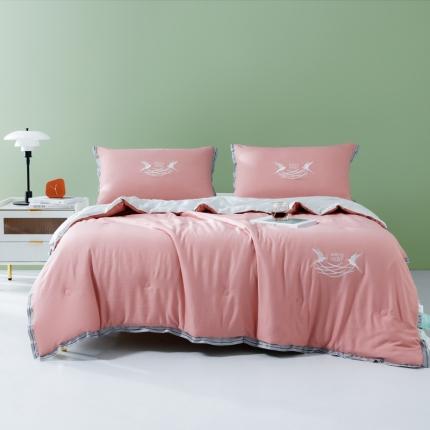 91家纺网 家纺一手货源 找家纺 梦镜 2025新款莱卡天丝夏被母婴级夏凉被 珊瑚红