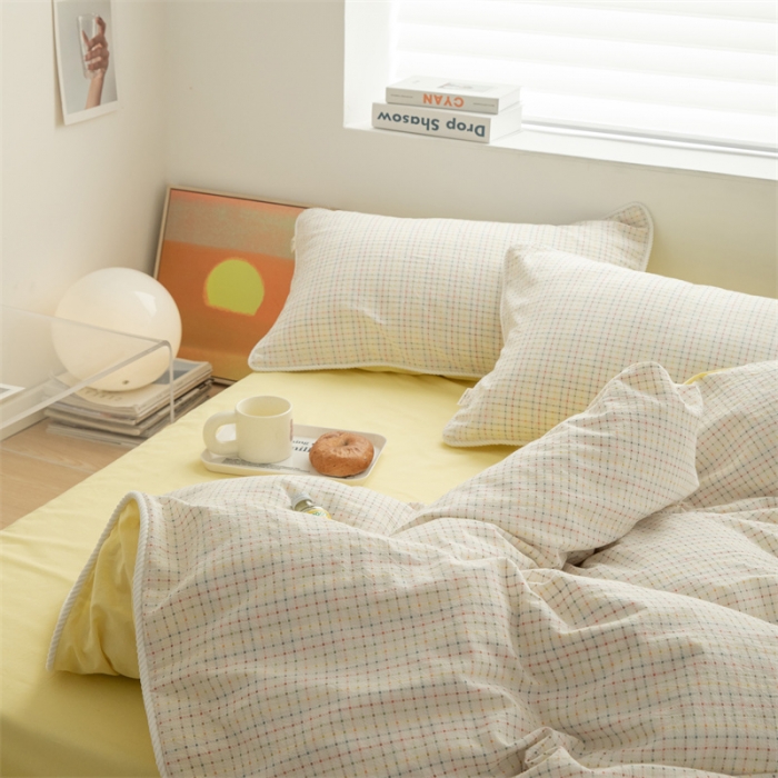 91家纺网 家纺一手货源 找家纺 玛奇朵2022色织提花水洗棉四件套-彩格系列 棚拍图 彩格 黄