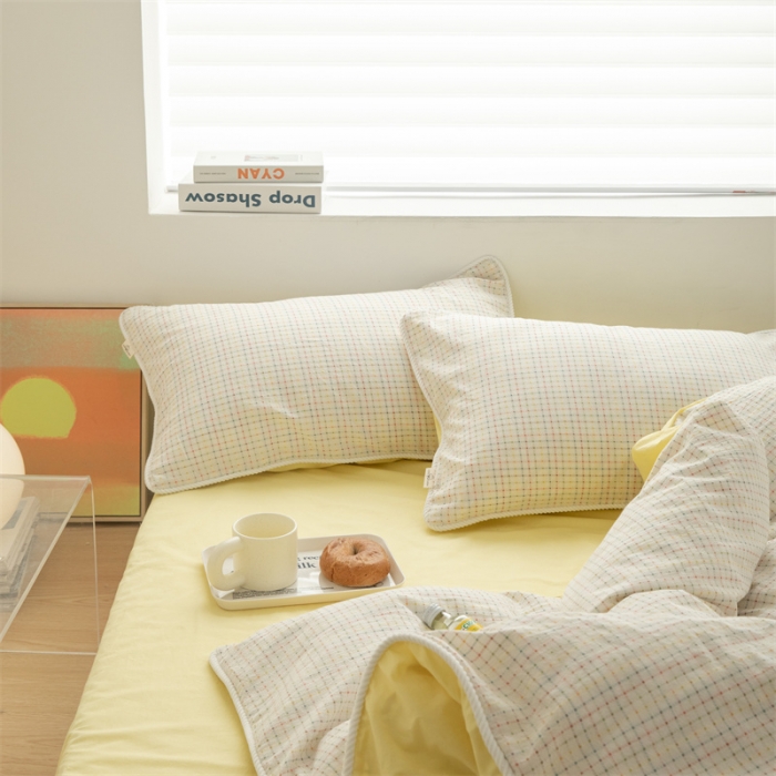 91家纺网 家纺一手货源 找家纺 玛奇朵2022色织提花水洗棉四件套-彩格系列 棚拍图 彩格 黄