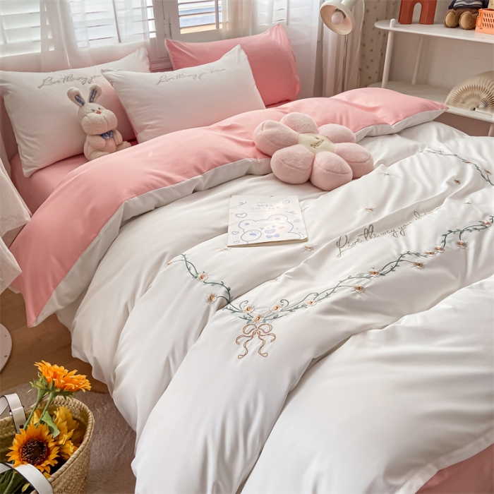 91家纺网 家纺一手货源 找家纺 眠帛 2022新款柔丝棉绣花四件套 繁花奶白