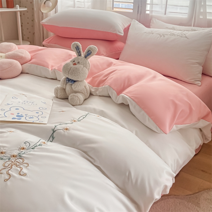 91家纺网 家纺一手货源 找家纺 眠帛 2022新款柔丝棉绣花四件套 繁花奶白