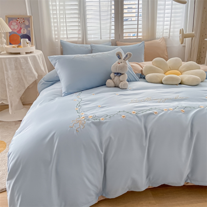 91家纺网 家纺一手货源 找家纺 眠帛 2022新款柔丝棉绣花四件套 繁花天空蓝