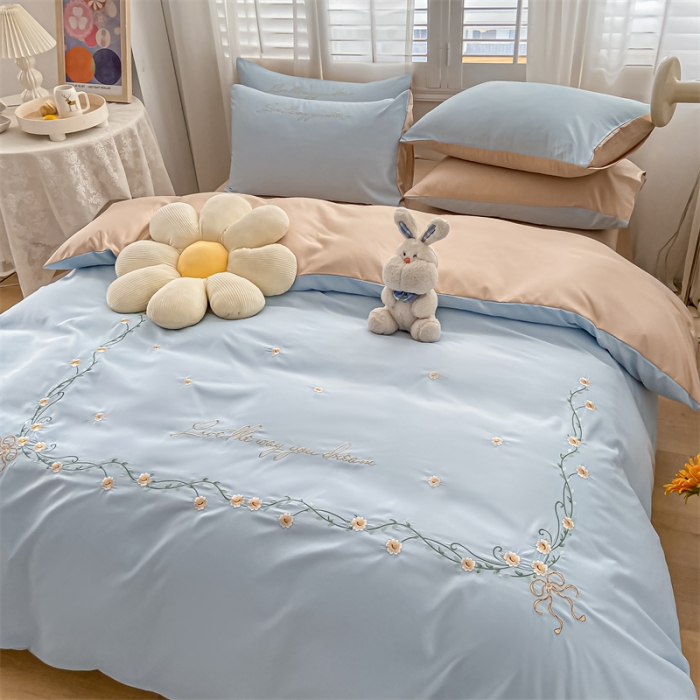 91家纺网 家纺一手货源 找家纺 眠帛 2022新款柔丝棉绣花四件套 繁花天空蓝