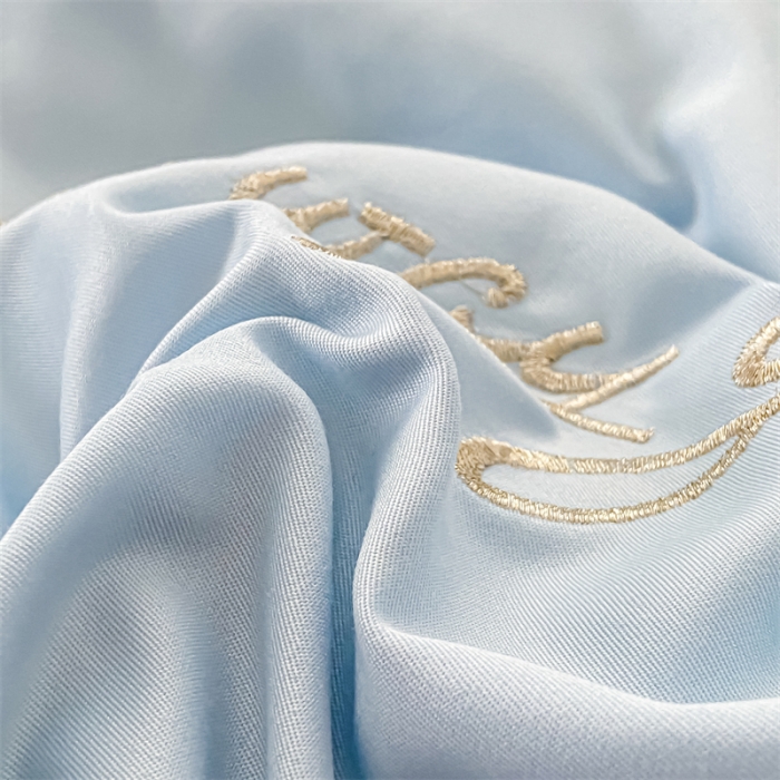 91家纺网 家纺一手货源 找家纺 眠帛 2022新款柔丝棉绣花四件套 繁花天空蓝