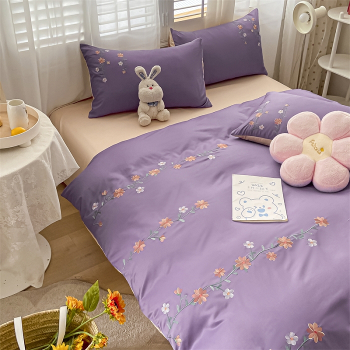 91家纺网 家纺一手货源 找家纺 眠帛 2022新款柔丝棉绣花四件套 花恋优雅紫