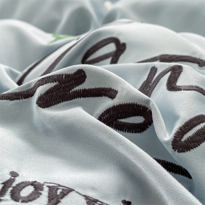 91家纺网 家纺一手货源 找家纺 眠帛 2022新款柔丝棉绣花四件套 伊町繁星蓝