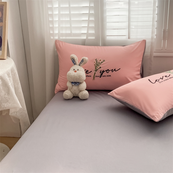 91家纺网 家纺一手货源 找家纺 眠帛 2022新款柔丝棉绣花四件套 伊町奶油粉