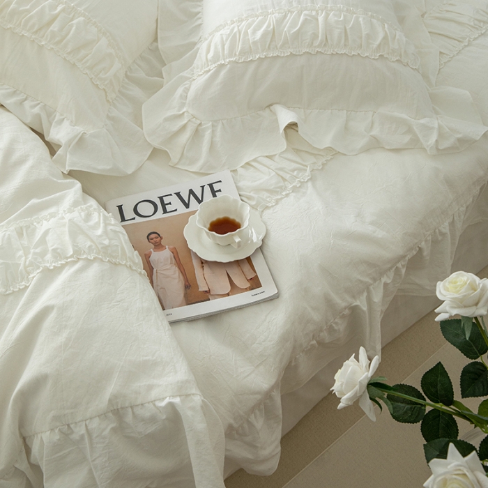 91家纺网 家纺一手货源 找家纺 玛奇朵 新款40s全棉水洗棉花边四件套-恬蜜系列 棚拍图 恬蜜-白