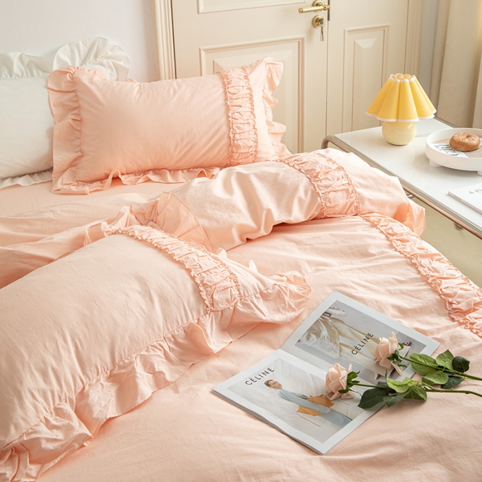 91家纺网 家纺一手货源 找家纺 玛奇朵 新款40s全棉水洗棉花边四件套-恬蜜系列 棚拍图 恬蜜-粉