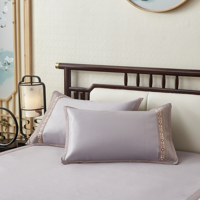 91家纺网 家纺一手货源 找家纺 席佬大 2025新款欧式冰藤绣花席 里威-紫