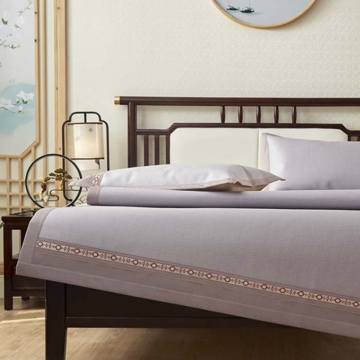 91家纺网 家纺一手货源 找家纺 席佬大 2025新款欧式冰藤绣花席 里威-紫