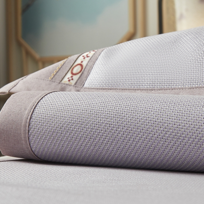 91家纺网 家纺一手货源 找家纺 席佬大 2025新款欧式冰藤绣花席 里威-紫