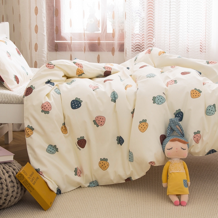 91家纺网 家纺一手货源 找家纺 良佐生活2022新款定制60支卡通儿童被套 草莓小町