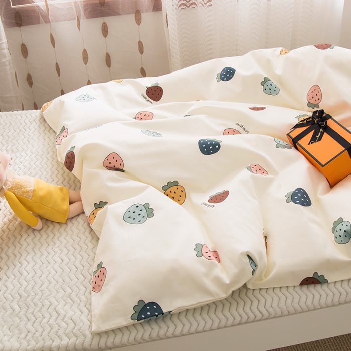 91家纺网 家纺一手货源 找家纺 良佐生活2022新款定制60支卡通儿童被套 草莓小町