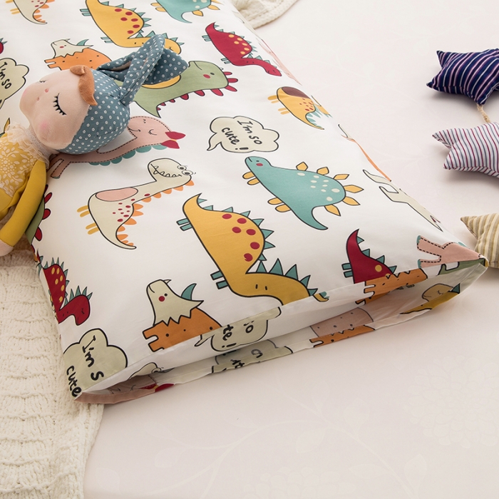 91家纺网 家纺一手货源 找家纺 良佐生活 2022新款A类60支全棉贡缎长枕套恐龙派对