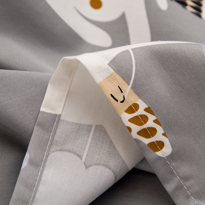 91家纺网 家纺一手货源 找家纺 良佐生活 2022新款A类60支全棉贡缎长枕套灰象宁宁