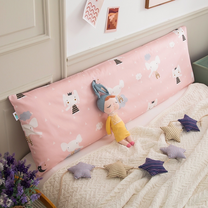 91家纺网 家纺一手货源 找家纺 良佐生活 2022新款A类60支全棉贡缎长枕套粉象安安