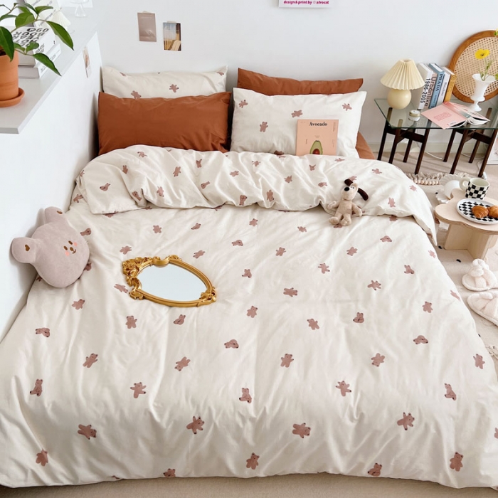 91家纺网 家纺一手货源 找家纺 艾沁家纺 2022新款13372纯棉碎花四件套-小熊 咖