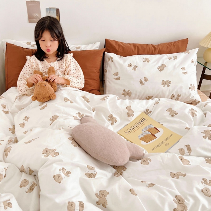 91家纺网 家纺一手货源 找家纺 艾沁家纺 2022新款13372纯棉碎花四件套-小熊 驼