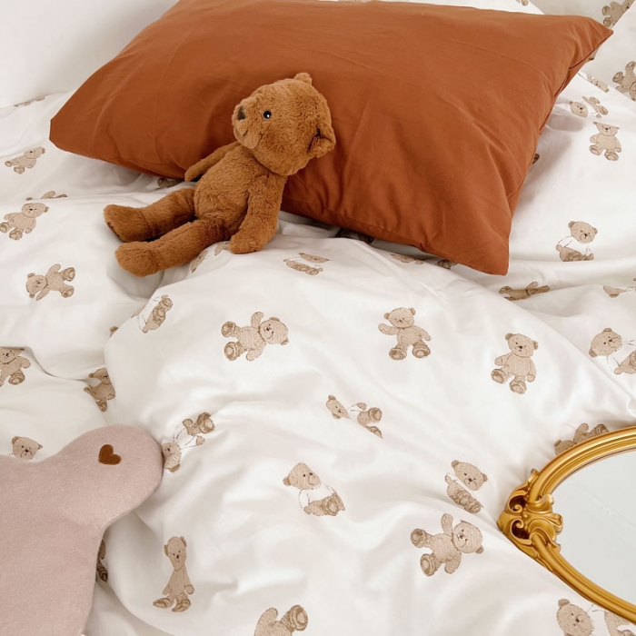 91家纺网 家纺一手货源 找家纺 艾沁家纺 2022新款13372纯棉碎花四件套-小熊 驼