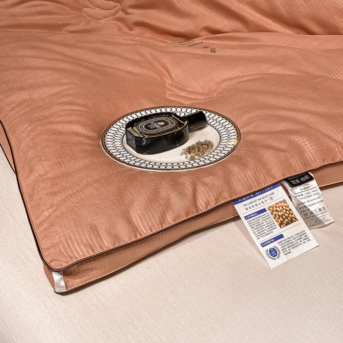 91家纺网 家纺一手货源 找家纺 （总）子由 2022新款德芙绒提花大豆四季被