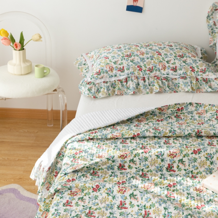 91家纺网 家纺一手货源 找家纺 淑女公社家纺 2022新款纯棉13372韩版镂空小花边床盖 暗香疏影