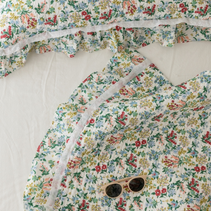 91家纺网 家纺一手货源 找家纺 淑女公社家纺 2022新款纯棉13372韩版镂空小花边床盖 暗香疏影