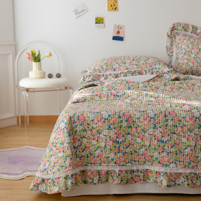 91家纺网 家纺一手货源 找家纺 淑女公社家纺 2022新款纯棉13372韩版镂空小花边床盖 百花争妍