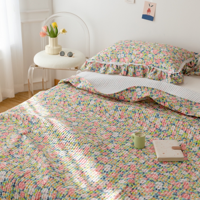 91家纺网 家纺一手货源 找家纺 淑女公社家纺 2022新款纯棉13372韩版镂空小花边床盖 百花争妍