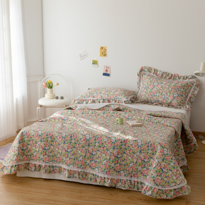 91家纺网 家纺一手货源 找家纺 淑女公社家纺 2022新款纯棉13372韩版镂空小花边床盖 百花争妍