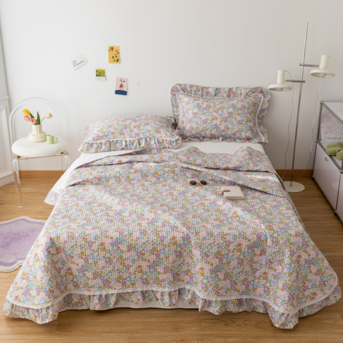 91家纺网 家纺一手货源 找家纺 淑女公社家纺 2022新款纯棉13372韩版镂空小花边床盖 姹紫嫣红