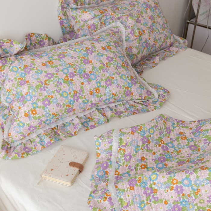 91家纺网 家纺一手货源 找家纺 淑女公社家纺 2022新款纯棉13372韩版镂空小花边床盖 姹紫嫣红