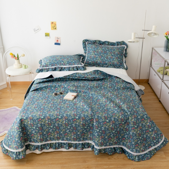 91家纺网 家纺一手货源 找家纺 淑女公社家纺 2022新款纯棉13372韩版镂空小花边床盖 绿肥红瘦