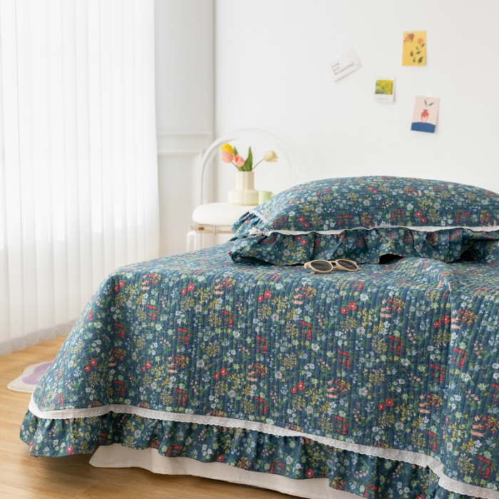 91家纺网 家纺一手货源 找家纺 淑女公社家纺 2022新款纯棉13372韩版镂空小花边床盖 绿肥红瘦