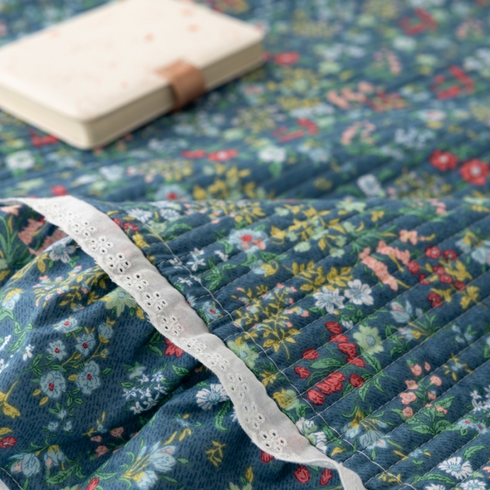 91家纺网 家纺一手货源 找家纺 淑女公社家纺 2022新款纯棉13372韩版镂空小花边床盖 绿肥红瘦