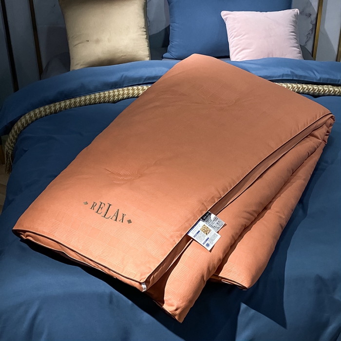 91家纺网 家纺一手货源 找家纺 （总）子由 2022新款德芙绒提花大豆四季被