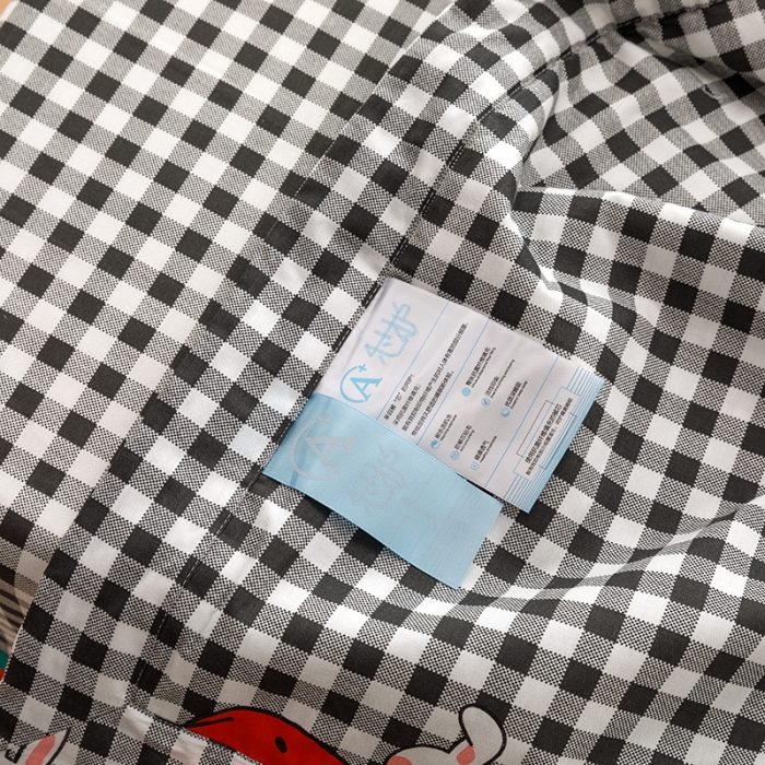 91家纺网 家纺一手货源 找家纺 莱宁被业2022新款13070纯棉抗菌夏凉被全棉夏被四件套 草莓兔