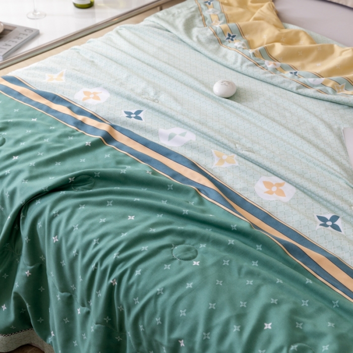 91家纺网 家纺一手货源 找家纺 棉生活家纺 2022新款莫代尔天丝夏被戴斯绿