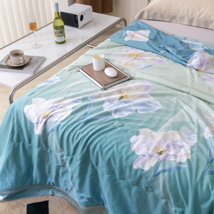 91家纺网 家纺一手货源 找家纺 棉生活家纺 2022新款莫代尔天丝夏被浮蕊绿