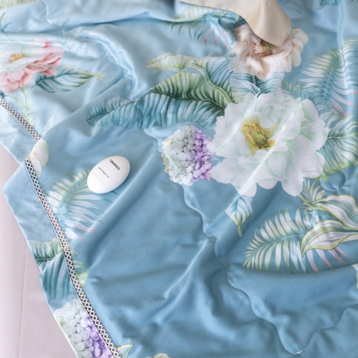 91家纺网 家纺一手货源 找家纺 棉生活家纺 2022新款莫代尔天丝夏被洛蒂亚