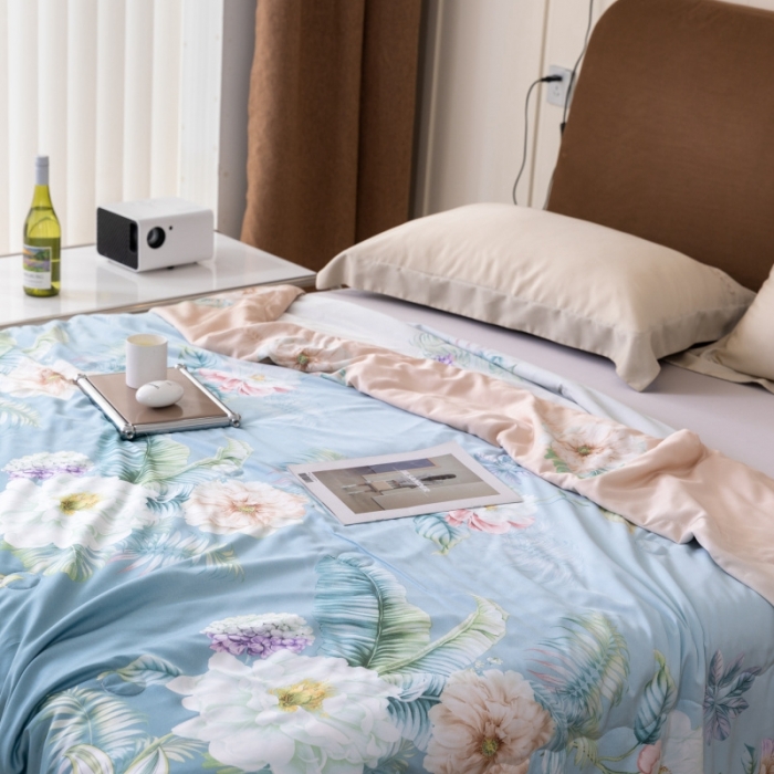 91家纺网 家纺一手货源 找家纺 棉生活家纺 2022新款莫代尔天丝夏被洛蒂亚