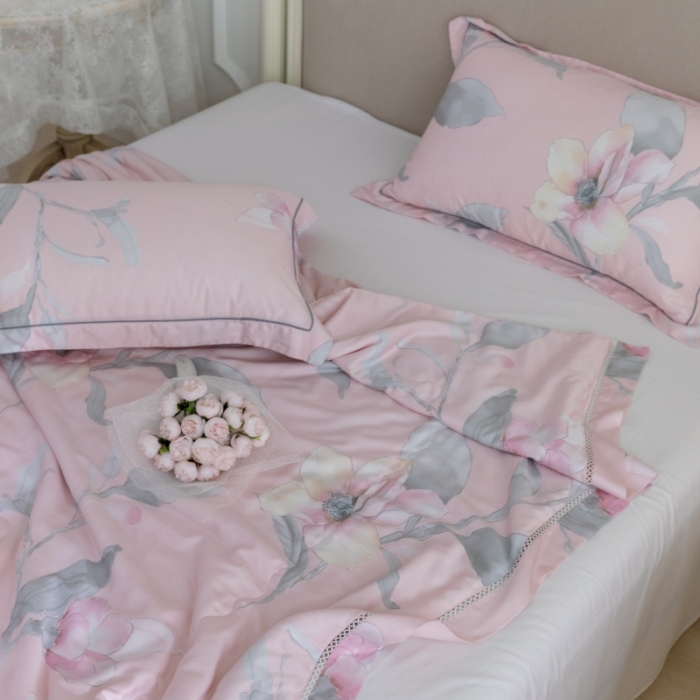 91家纺网 家纺一手货源 找家纺 棉生活家纺 2022新款莫代尔天丝夏被若兮粉